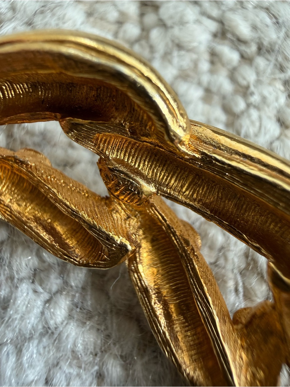 Vintage 80s Sphinx Gold Woven Circle Wreath Brooch - Picture 4 of 5